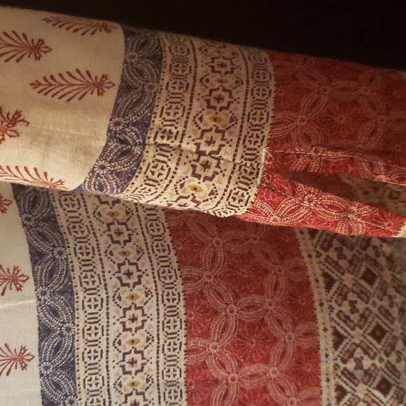 🤎Closet Clear Out🤎Sheer Sleeveless Top with Indo-batik pattern - Picture 3 of 7